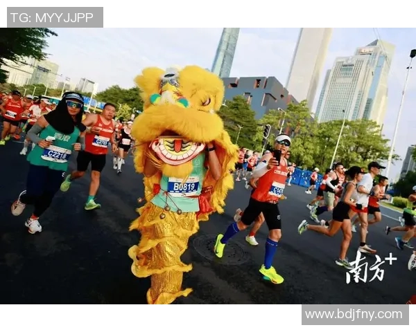 广州攀岩队在马拉松大满贯中的灵活性表现与战术分析 广州攀岩队在马拉松大满贯中的灵活性表现与战术分析