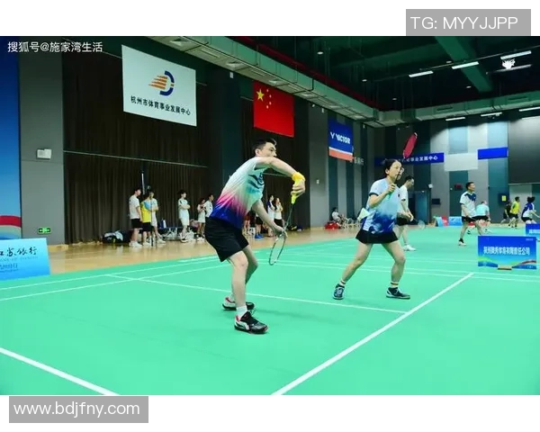 赛后分析:上海羽毛球队与西安羽毛球队的精彩对决与经验总结 赛后分析:上海羽毛球队与西安羽毛球队的精彩对决与经验总结