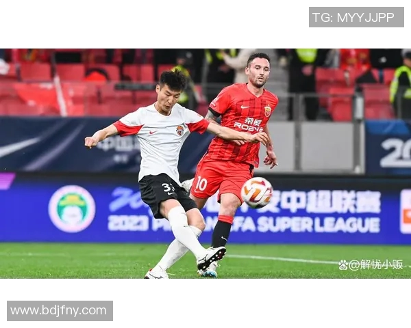 北京足球队以83分稳居邀请赛积分榜首位争夺冠军之路愈发明朗